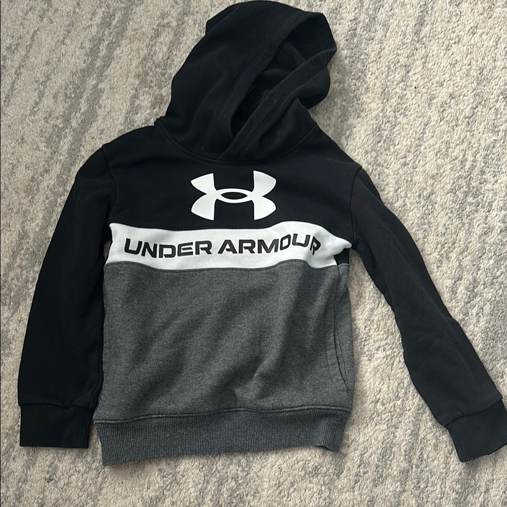 Under Armour Black and Gray Sporty Hoodie Sweatshirt